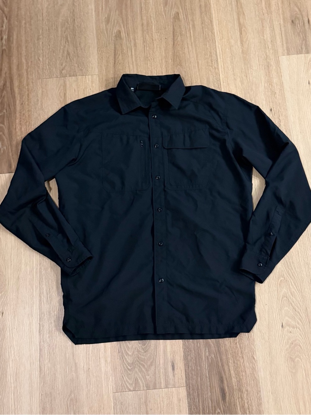 Under Armour Men’s Tac Black Hunter Tactical Long Sleeve Button Up Shirt Medium